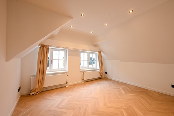 Medium property photo - Oog In 'T Zeilstraat, 2512 CC Den Haag